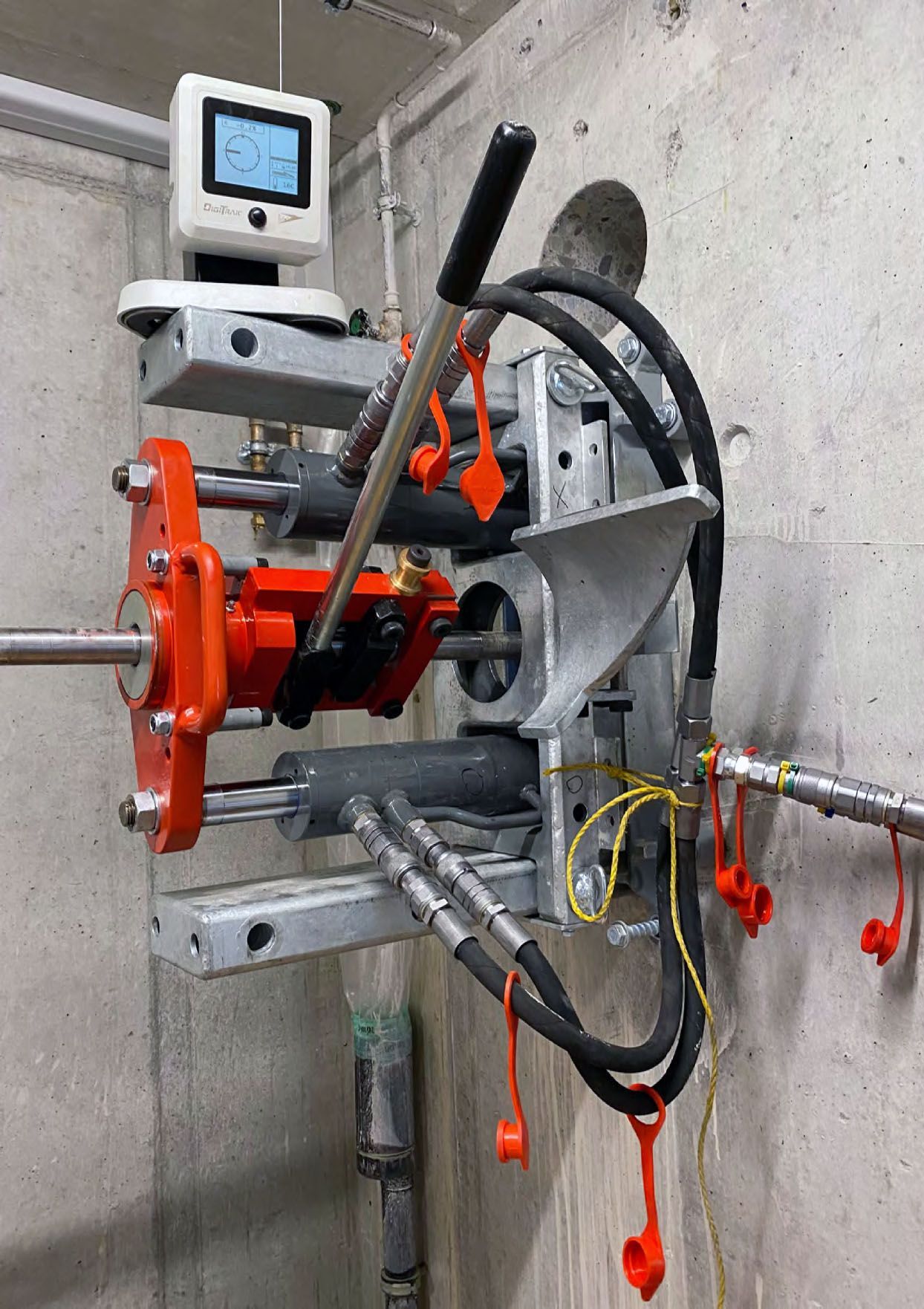 fixation murale du fonceur horizontal dirigé compact TERRA-JACK 125