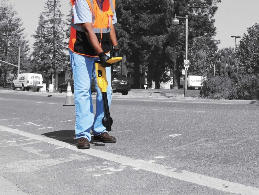 système d’assistance au forage Intelligents Thrust Control, le Curve Mode, Le Drill Speed Control, l’ADBSe et l’AUTO TORK