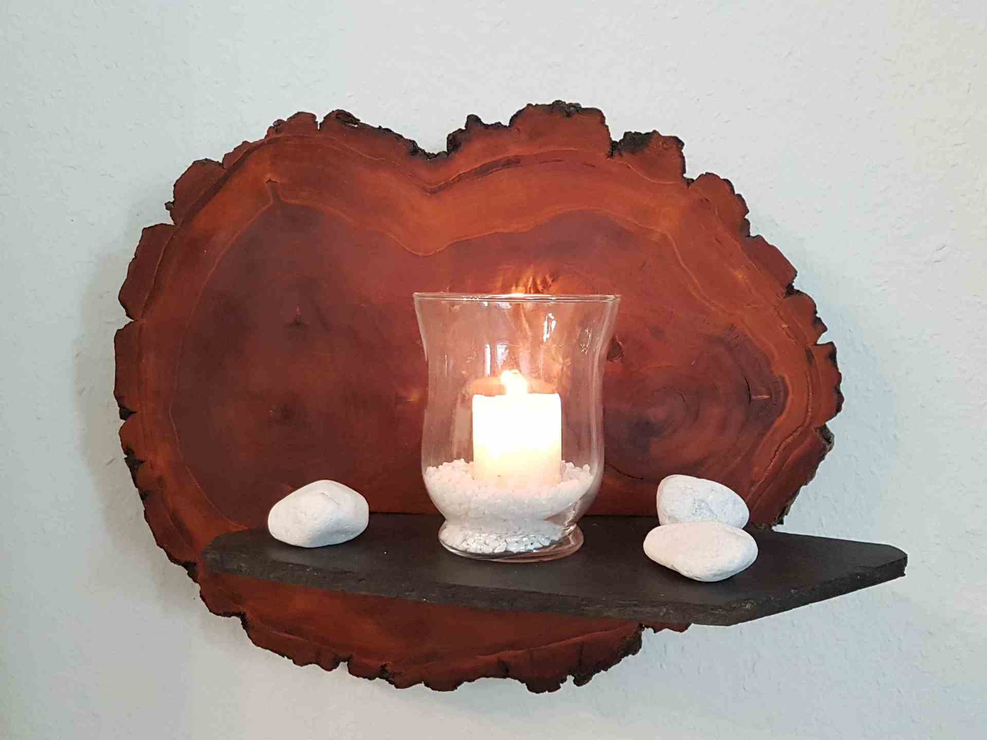 Wanddeko aus Holz Pappel mit Schieferbruchstück als Kerzenhalter Exklusives Lieblingsstück Unikat Handarbeit
