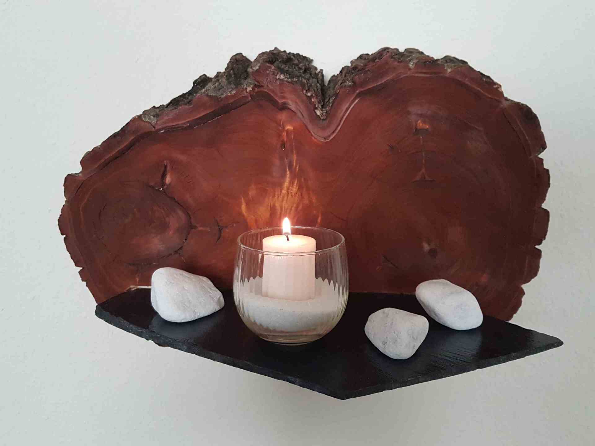 Wanddeko aus Holz Pappel mit Schieferbruchstück als Kerzenhalter Exklusives Lieblingsstück Unikat Handarbeit