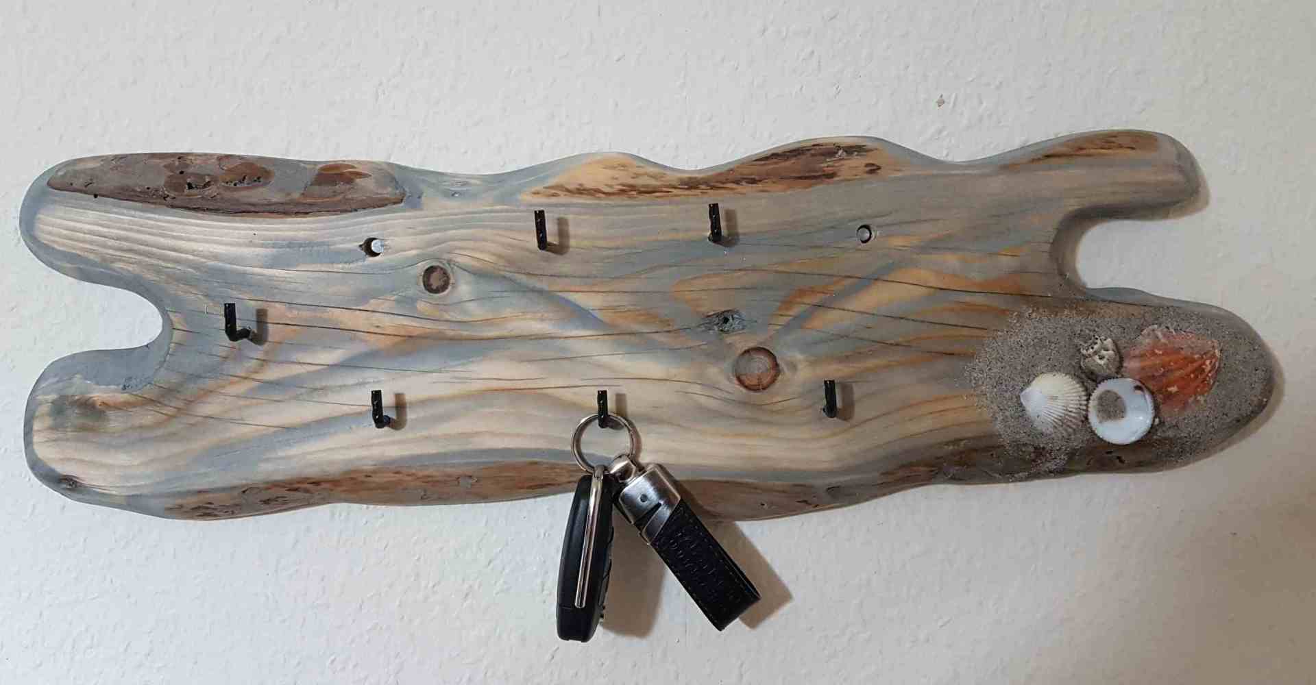Schlüsselbrett Hakenleiste aus Holz altes Brett Exklusives Lieblingsstück Unikat Handarbeit