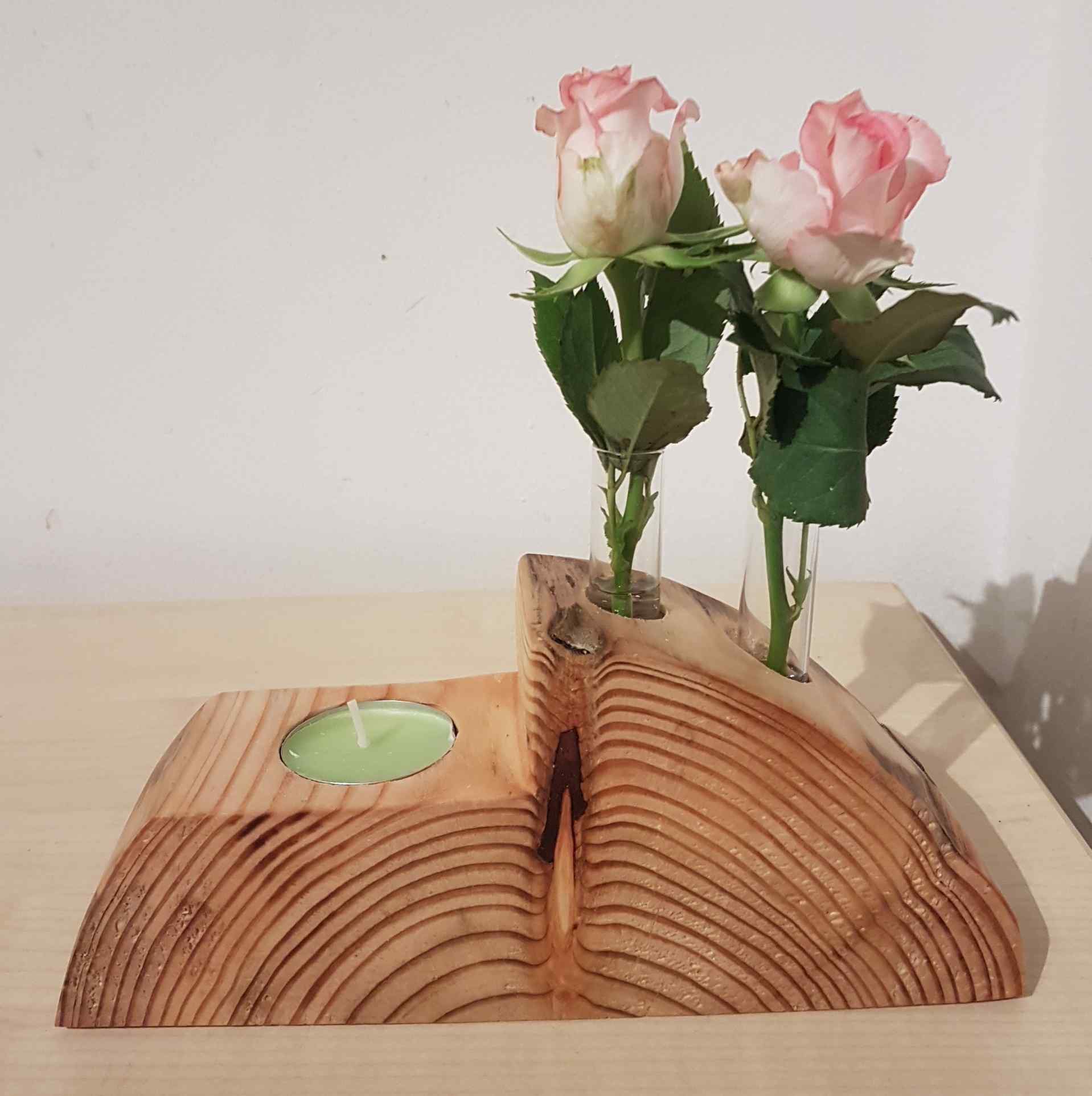 Holzvase und Teelichthalter mit Reagenzglas Lärche geölt Exklusives Lieblingsstück Unikat Handarbeit