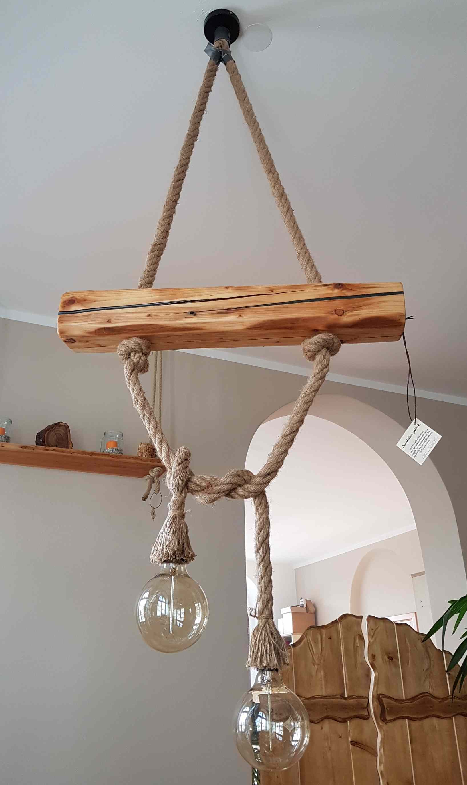 Deckenlampe aus altem Balken mit Seil Unikat Exklusives Lieblingsstück