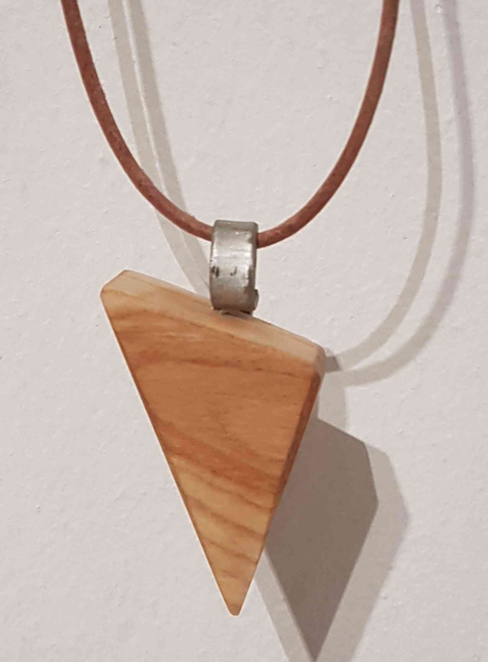 Kettenanhänger Holz Kirsche Exklusives Lieblingsstück Unikat Handarbeit