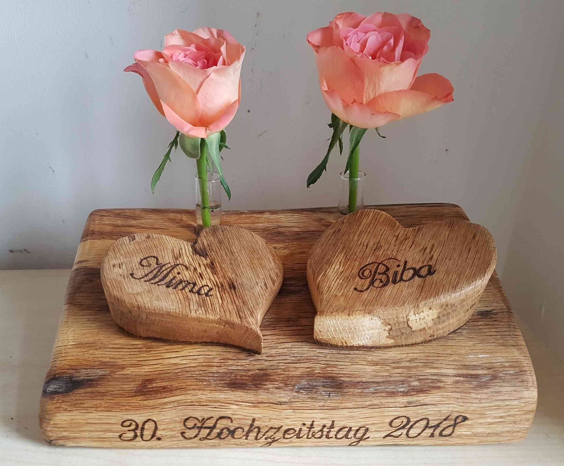 Gravur auf einem Lieblingsstück mit einem Brandmalkolben, Geschenk zum Hochzeitstag, Vase und Stimmungsanzeige Exklusives Lieblingsstück Unikat Handarbeit