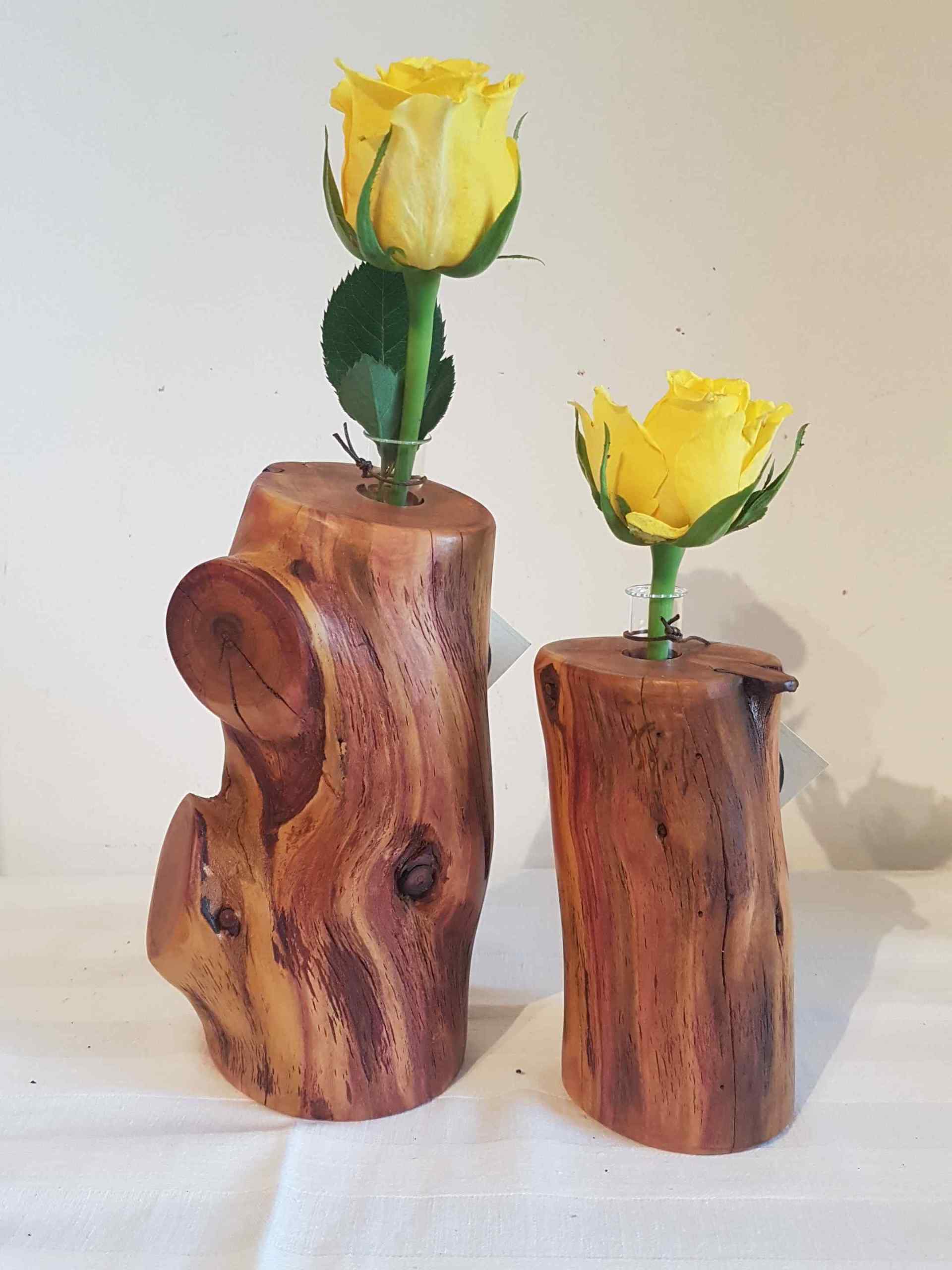 Holzvase aus Pflaumenholz Holzvase aus Pflaumenholz