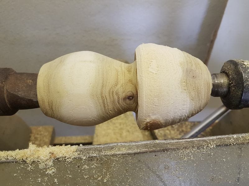 Robinie gedrechselt zu einem Pilz Robinie gedrechselt zu einem Pilz