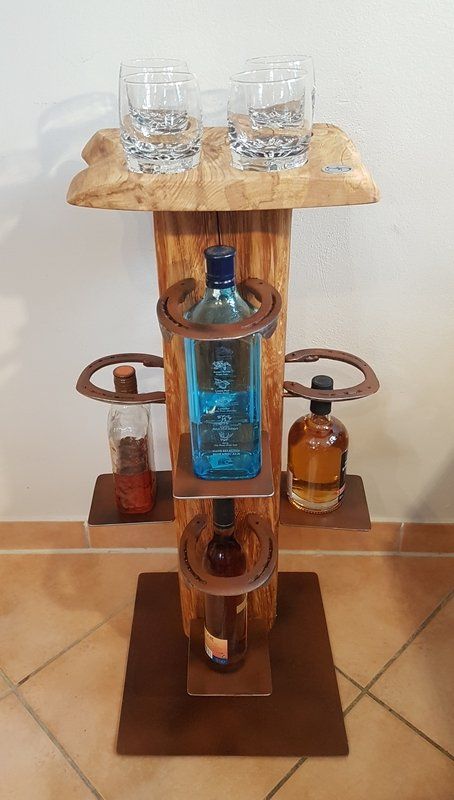 Whiskyständer Schnapsständer aus urigem Holzbalken Exklusives Lieblingsstück Unikat Handarbeit