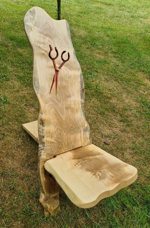 Wikinger-Stuhl aus Hartholz mit Symbol Epoxidharz