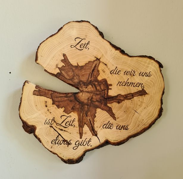 Holzscheibe Wurzelscheibe individueller Aufschrift Unikat Exklusives Lieblingsstück Hochzeitsgeschenk
