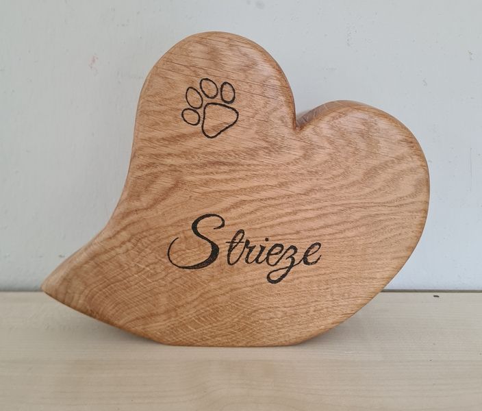 Herz Eiche individueller Aufschrift Unikat Exklusives Lieblingsstück Hochzeitsgeschenk Geschenk zur Geburt