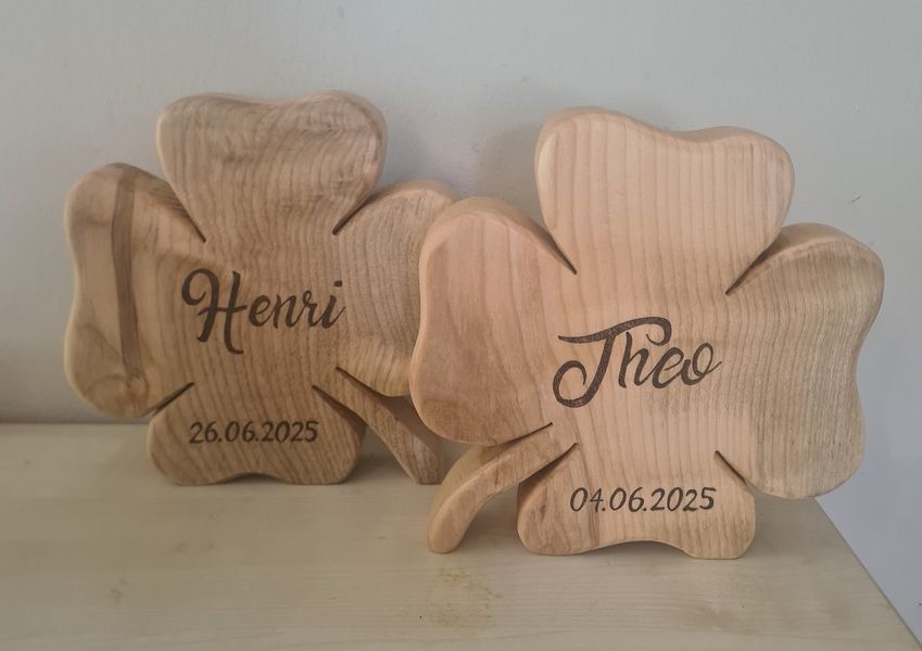 Kleeblatt Esche individueller Aufschrift Unikat Exklusives Lieblingsstück Hochzeitsgeschenk Geschenk zur Geburt