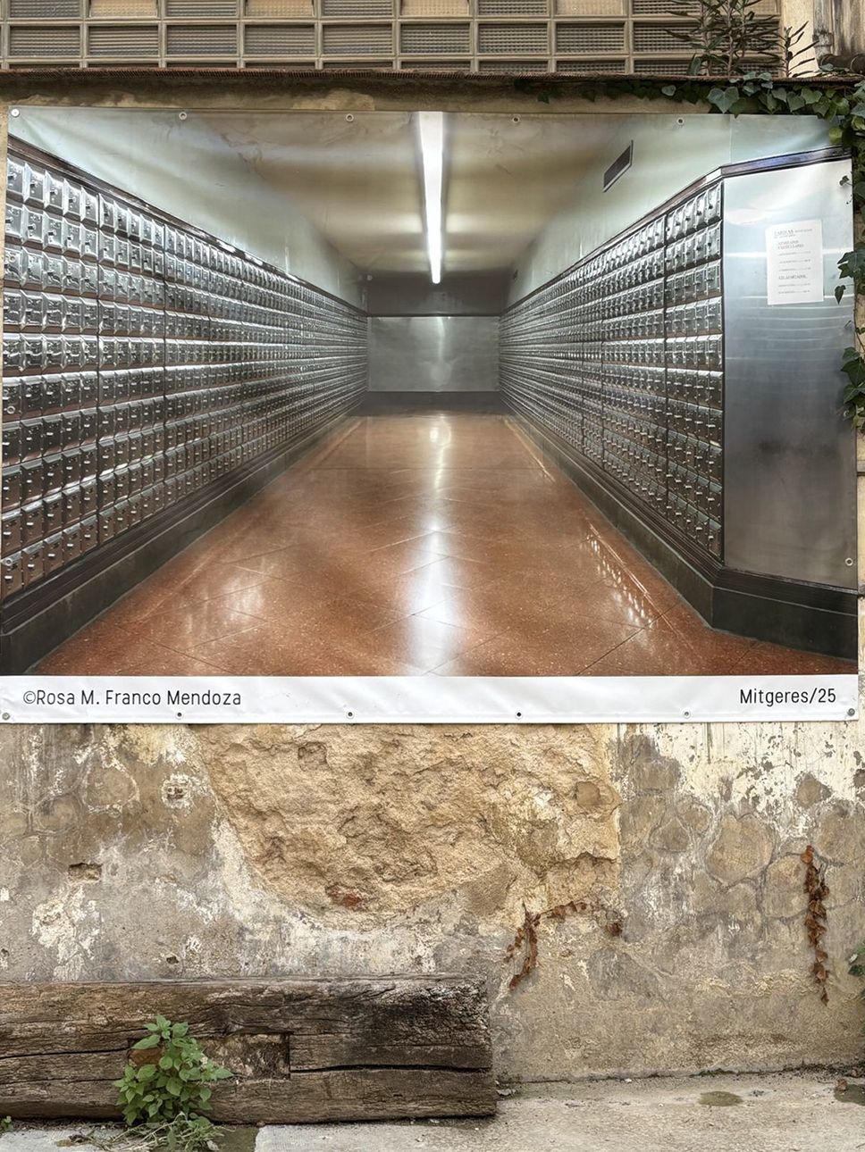 Recorrido fotográfico 8ª edición de Mitgeres en Valls, muestra de fotografía documental al aire