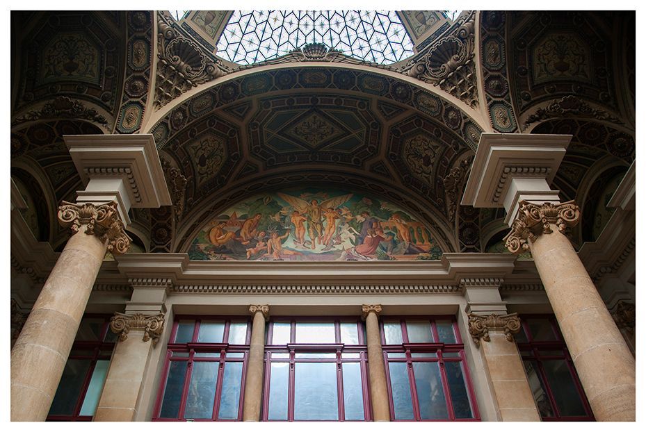 Correos y telégrafos Hall de La Casa de Correos y Telégrafos de Barcelona