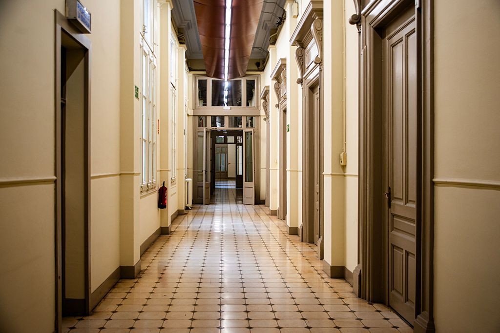 Pasillo de la zona noble de Telégrafos