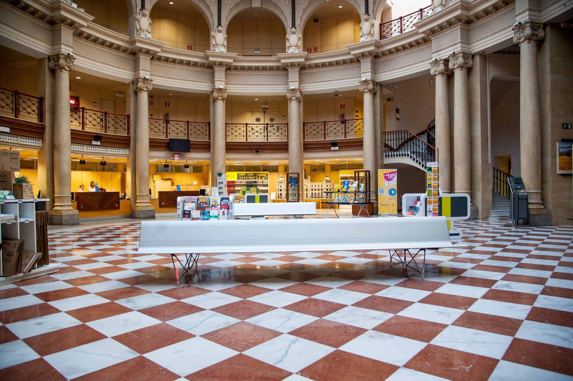 Hall de Palacio de Correos y Telégrafos Valencia 2016 Rosa Franco Mendoza