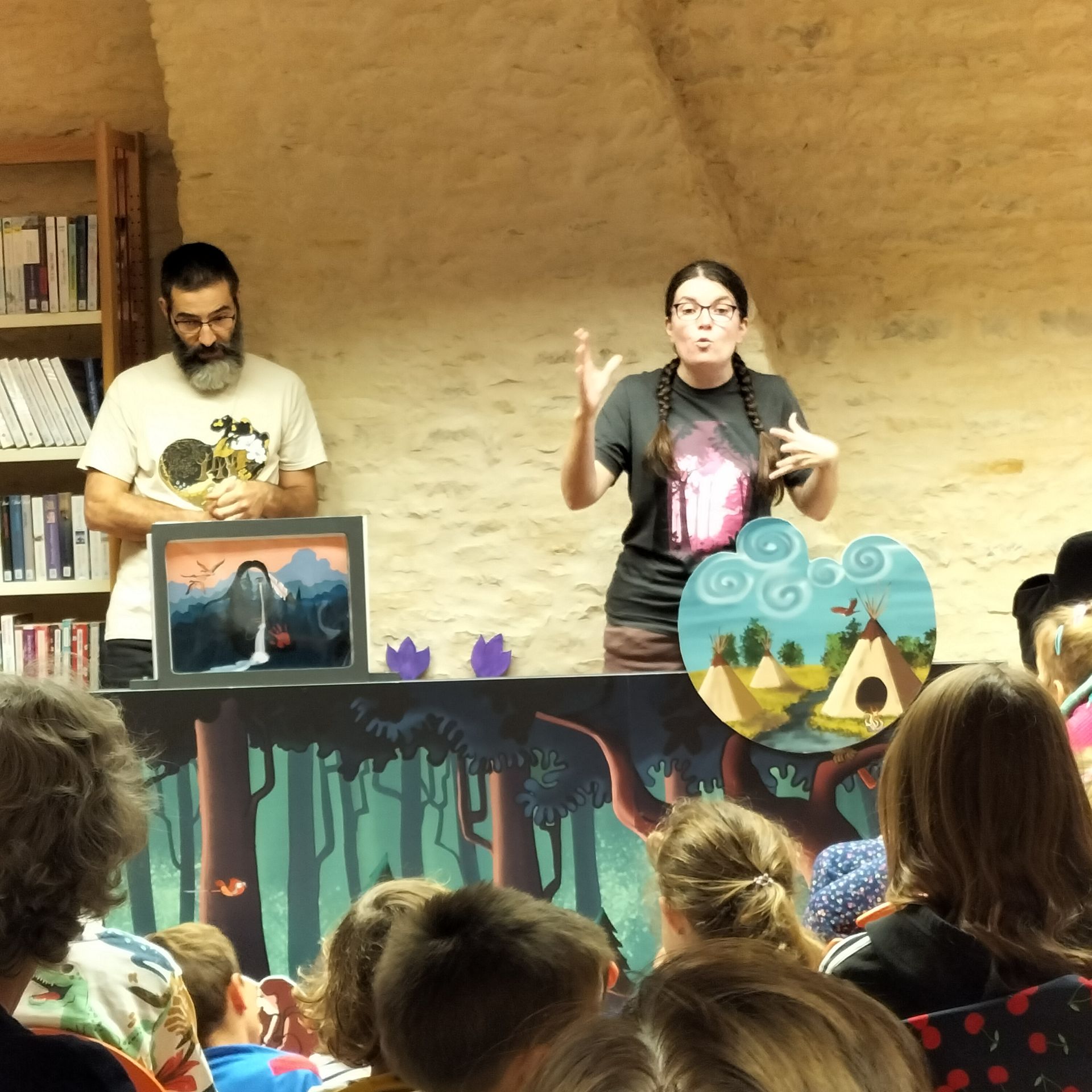 Spectacle kamishibai, Deux-Sèvres, Nouvelle Aquitaine : auteur, conteur, illustrateur, Stéphane et Séverine Soulé.