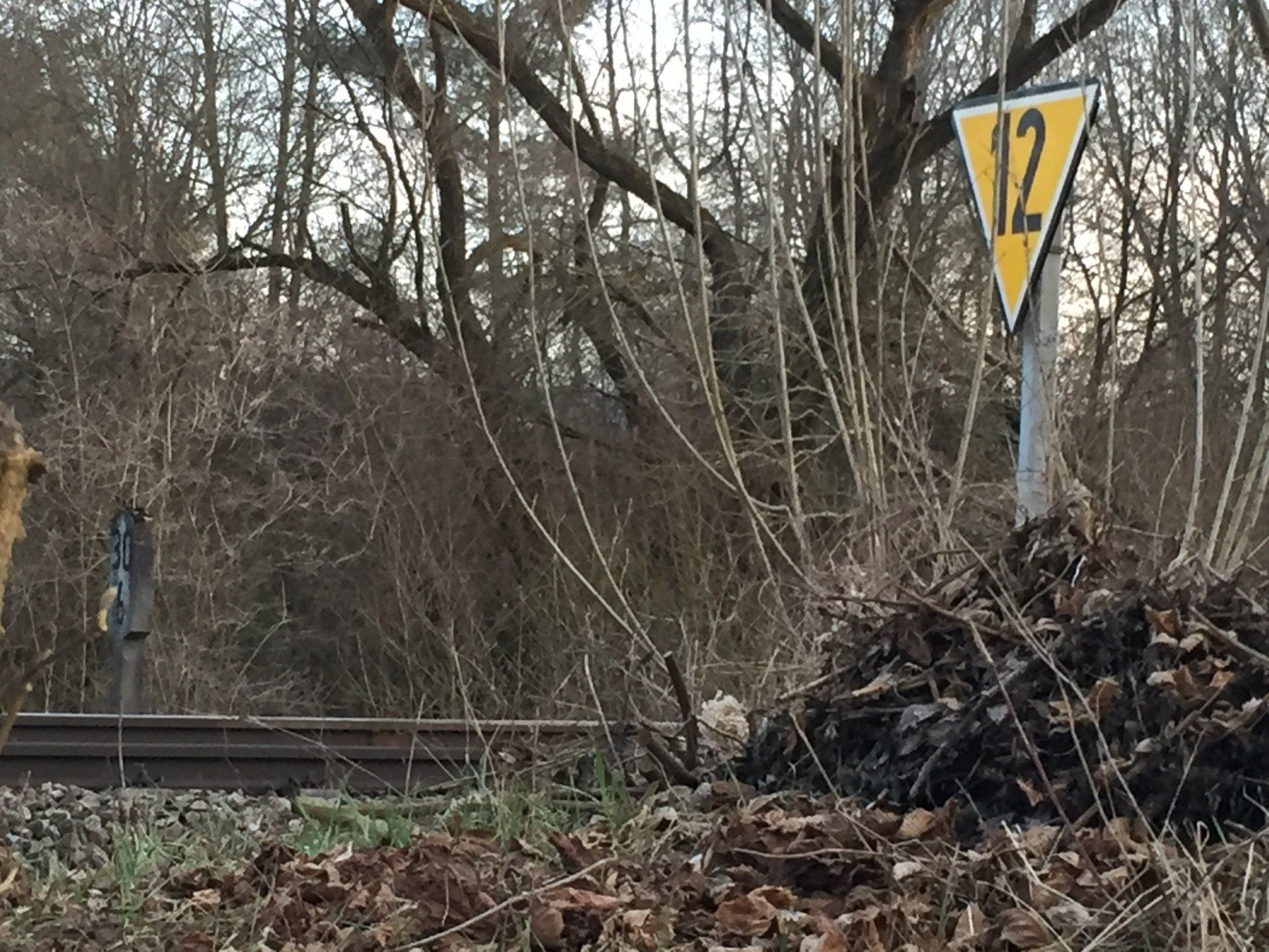 Geschwindigkeitsbegrenzung in Dingolfing aufgehoben. Wieder 120 km/h erlaubt.