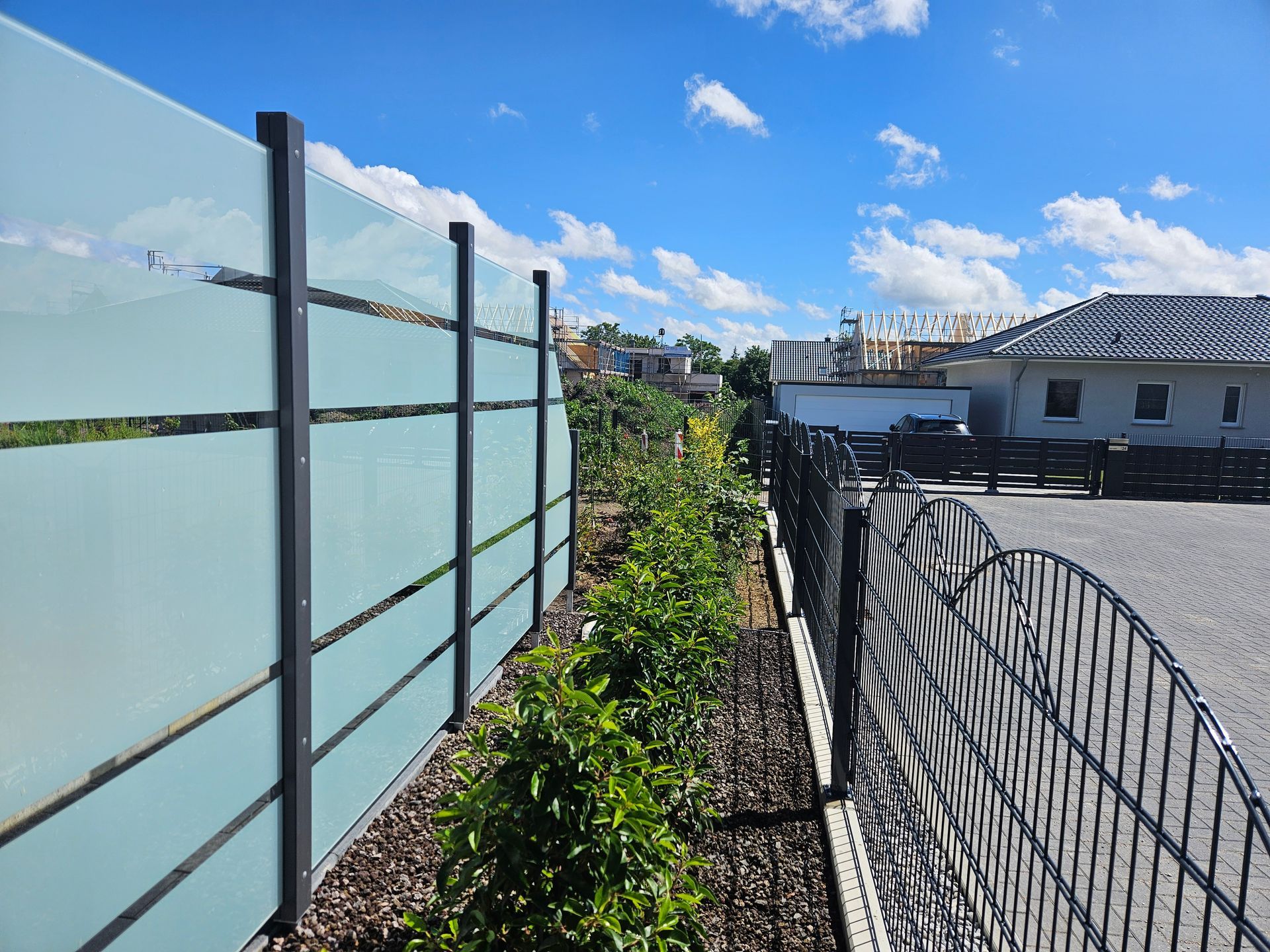 Sichtschutz, Glassichtschutz, Glaswindschutz, Windschutz, Glaswand, Glaszaun, Sichtschutzwand