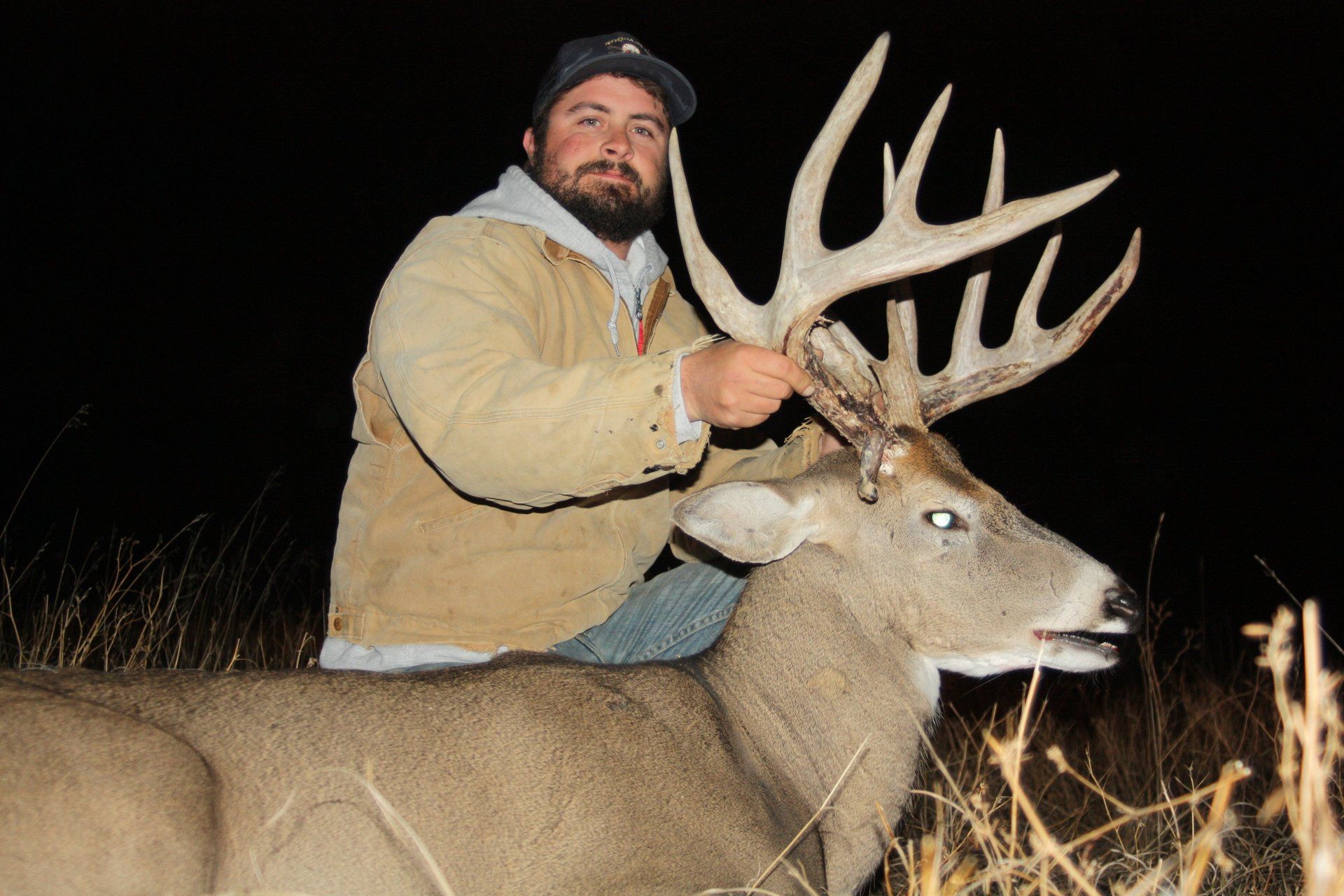WHITETAIL DEER HUNTS
