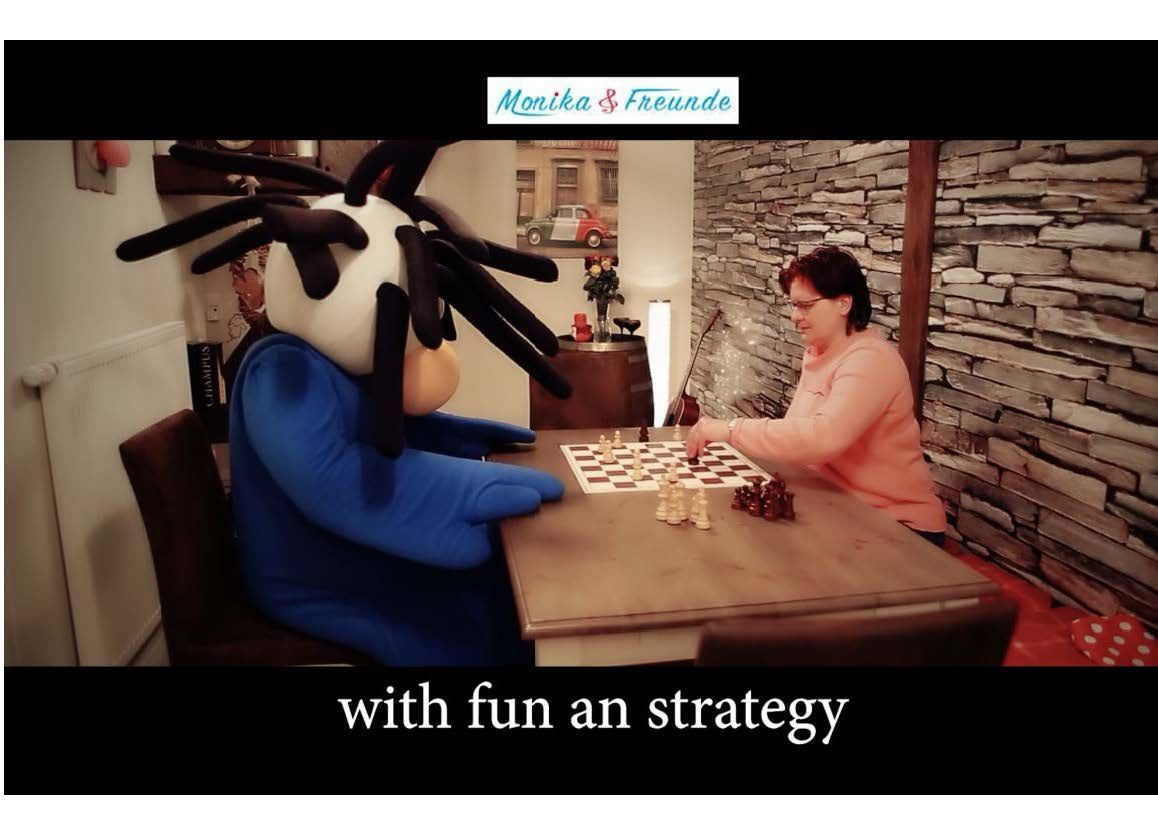 Monika & Freunde Clever Girls Are Playing Chess - Karaoke, Monika & Freunde