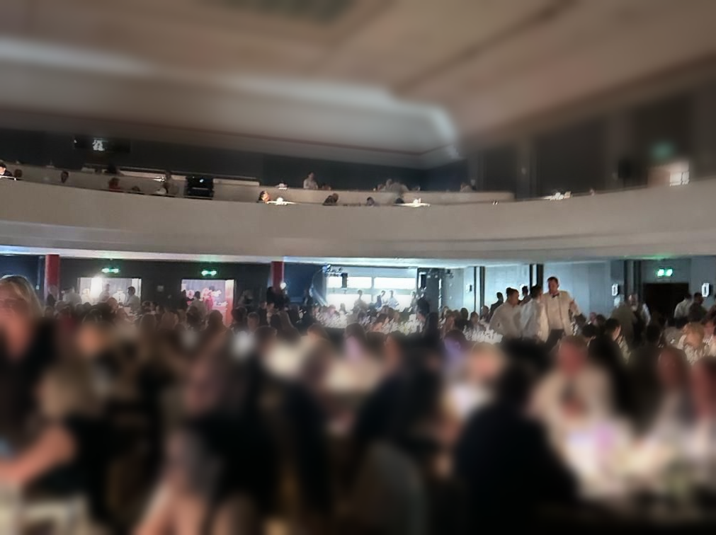 Circular gallery in the Great Hall – left side BALZER Event Location Zoo Clubhouse View of the gallery on the left