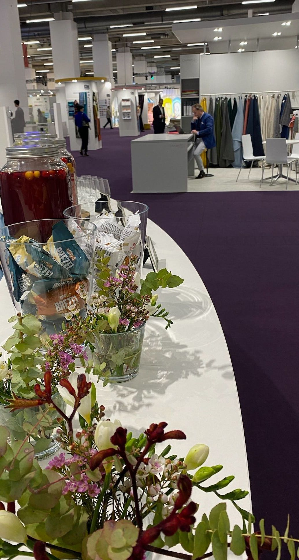 Messe-Catering (Heimtextil) mit gaestronomischer Standbetreuung BALZER-BUSINESS-Messecatering-Heimtextil
