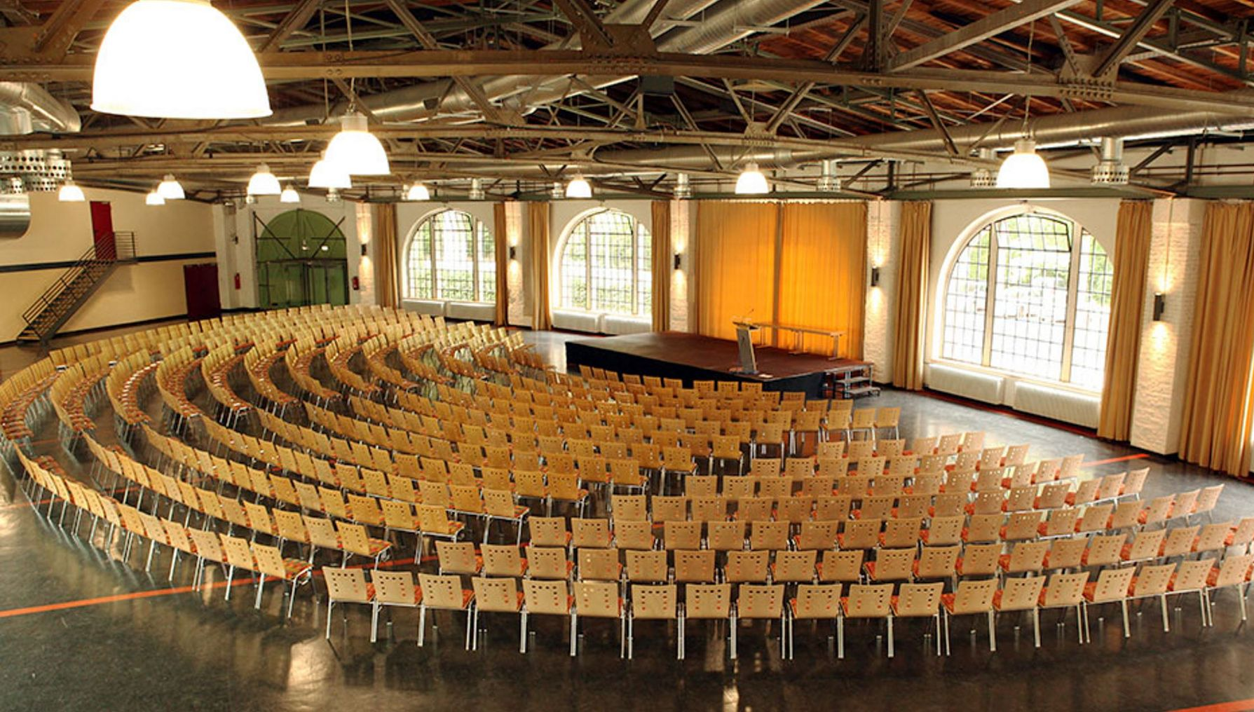 Ausgedient und wiederbelebt - eine aussergewöhnliche Event-Location BALZER-Event-Locations-Alte-Lokhalle-Mainz