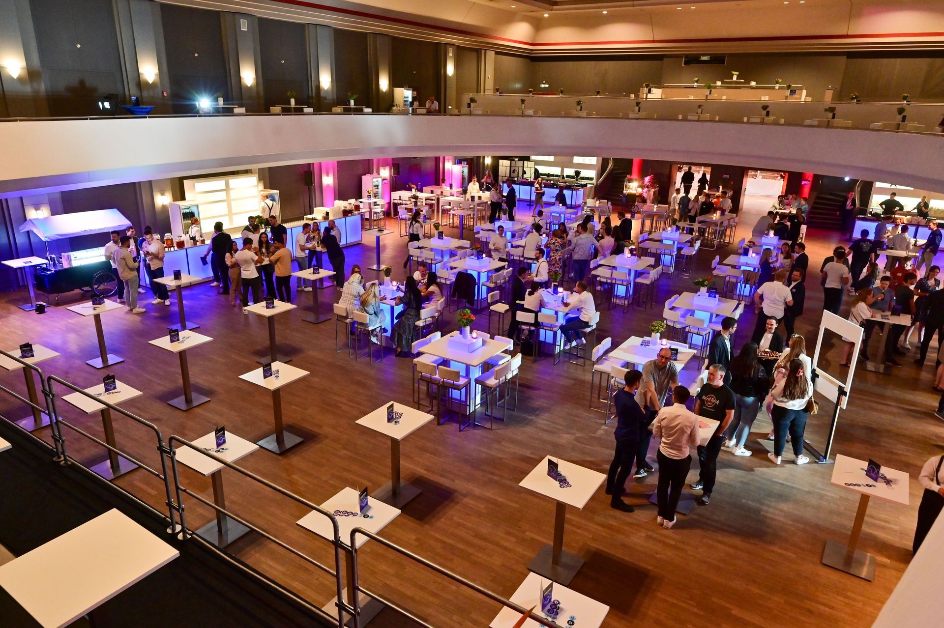 BALZER-DMC-INCOMING-PARTNER-Sommerfest-650-Gaeste-Zoo-Gesellschaftshaus-Frankfurt-Atmosphaere