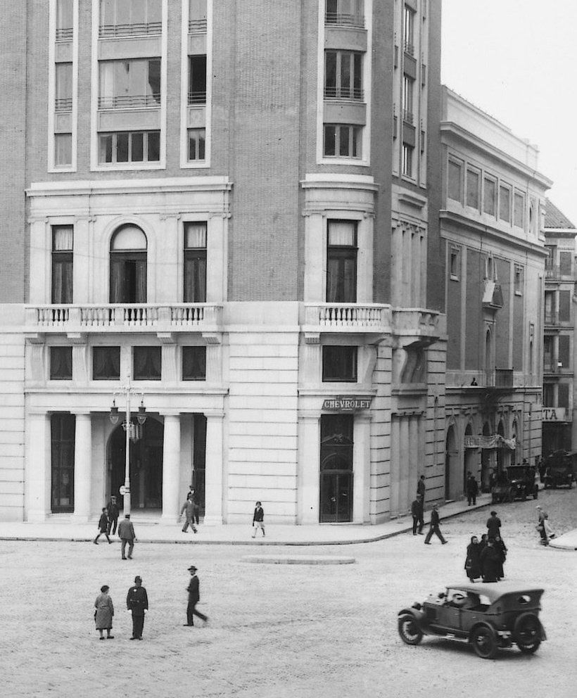 Vista del exterior del Palacio de la Prensa (1928)