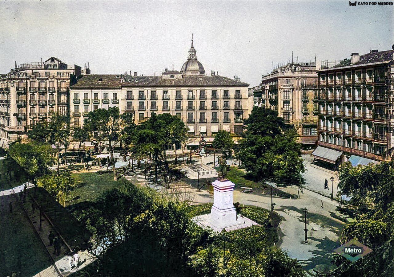 Plaza de Tirso de Molina en 1920