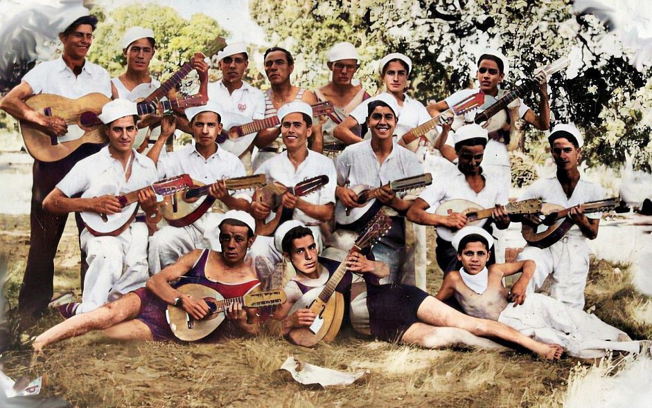 Jóvenes obreros en la Casa de Campo