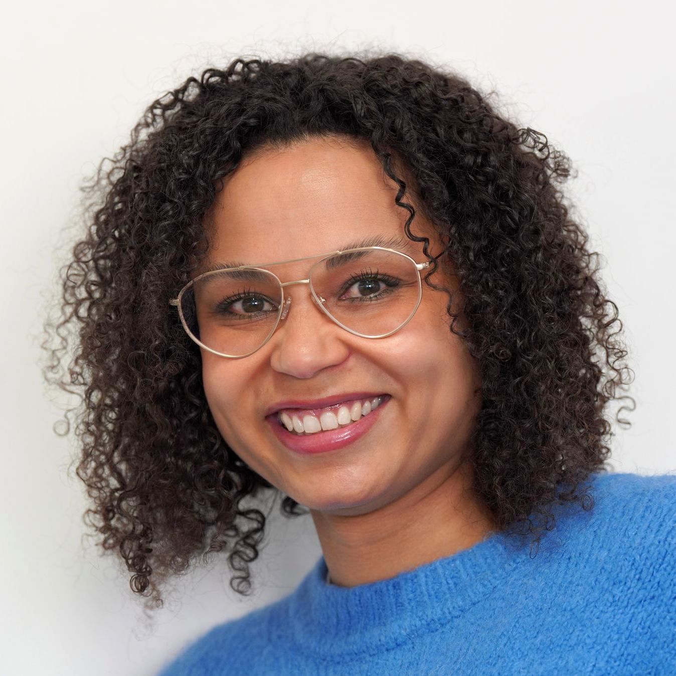 Dr. Susan Kronegger-Roth Dr. Susan Kronegger-Roth