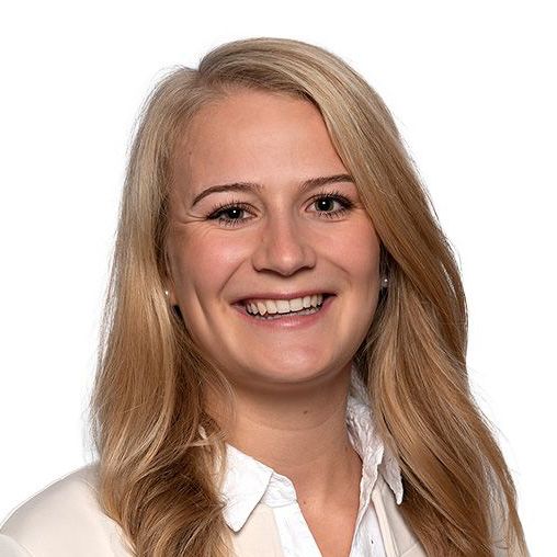 Dr. Giulia Zimmer Dr. Giulia Zimmer