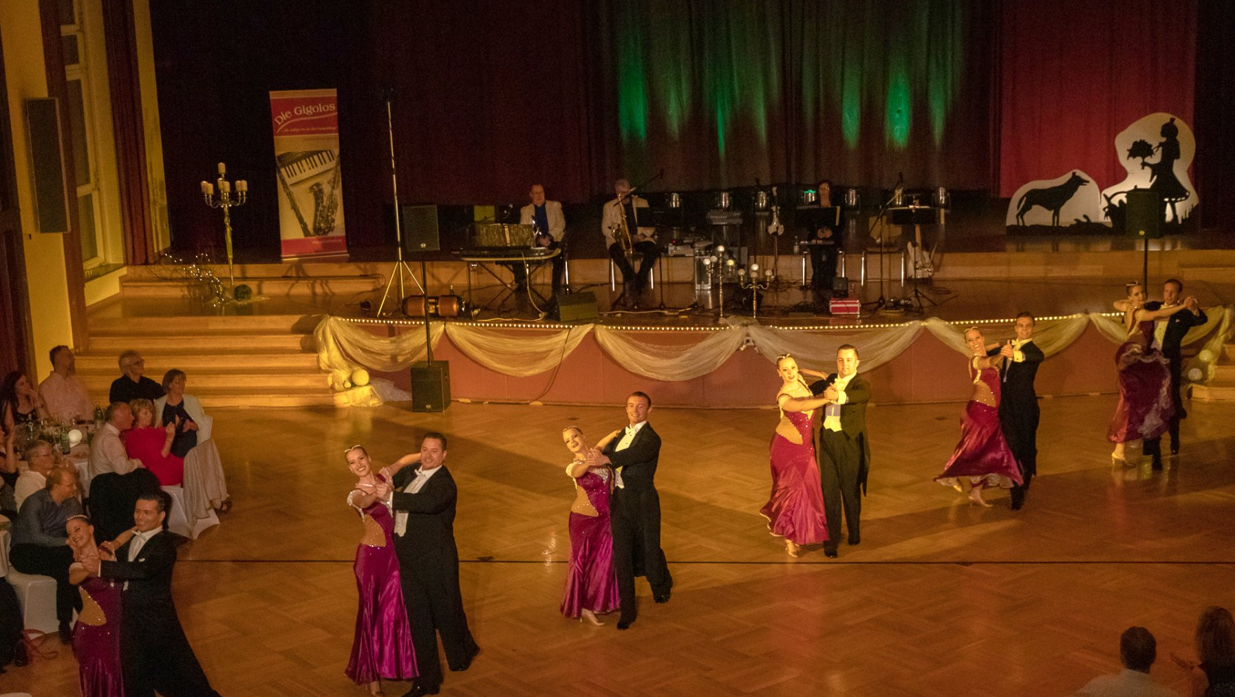Rotkäppchenball Rotkäppchenball, Tanzveranstaltung