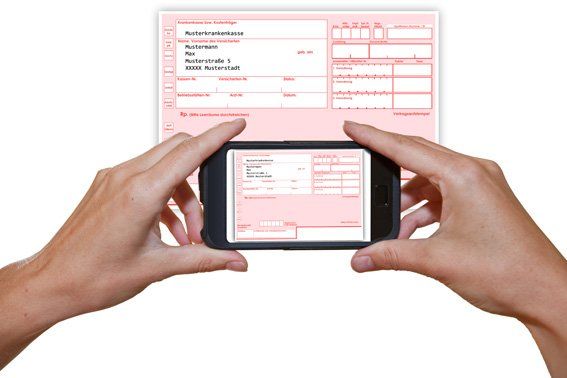 Rezept fotografieren Rezept wird mit einem Smartphone fotografiert