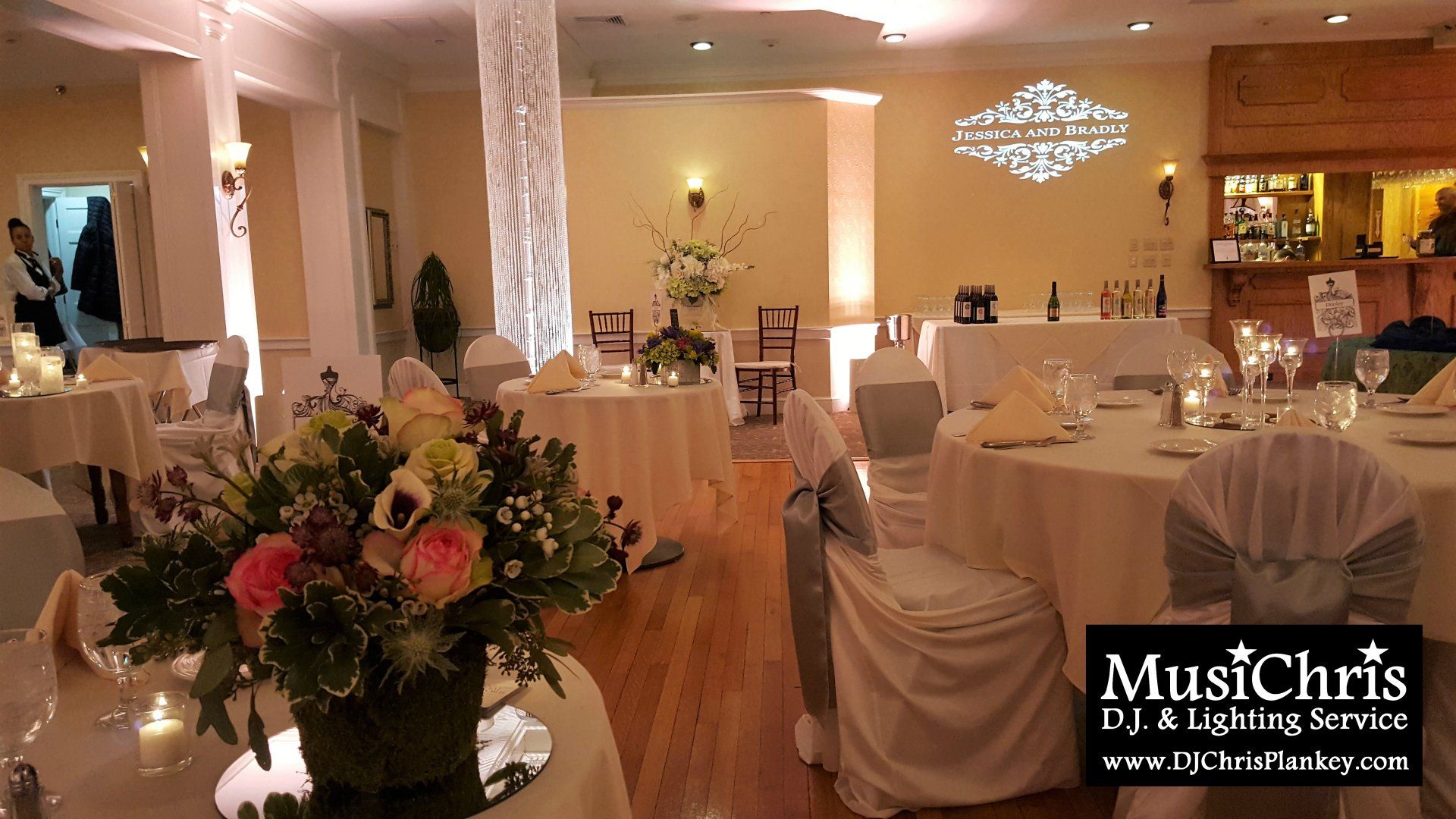 Crystal Columns unique luxury blingy upscale wedding decorations