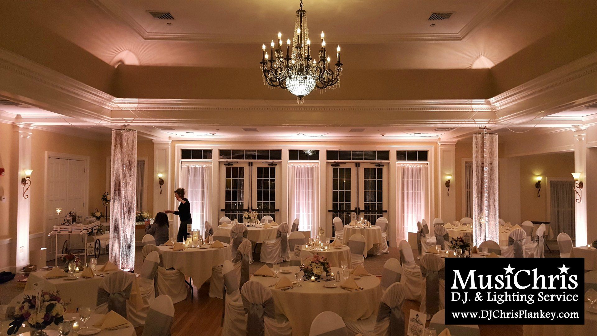 Crystal Columns unique luxury blingy upscale wedding decorations