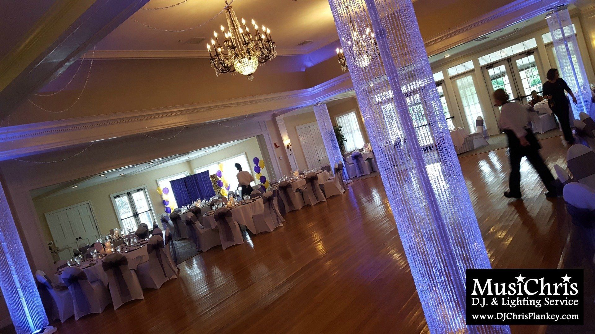 Crystal Columns unique luxury blingy upscale wedding decorations