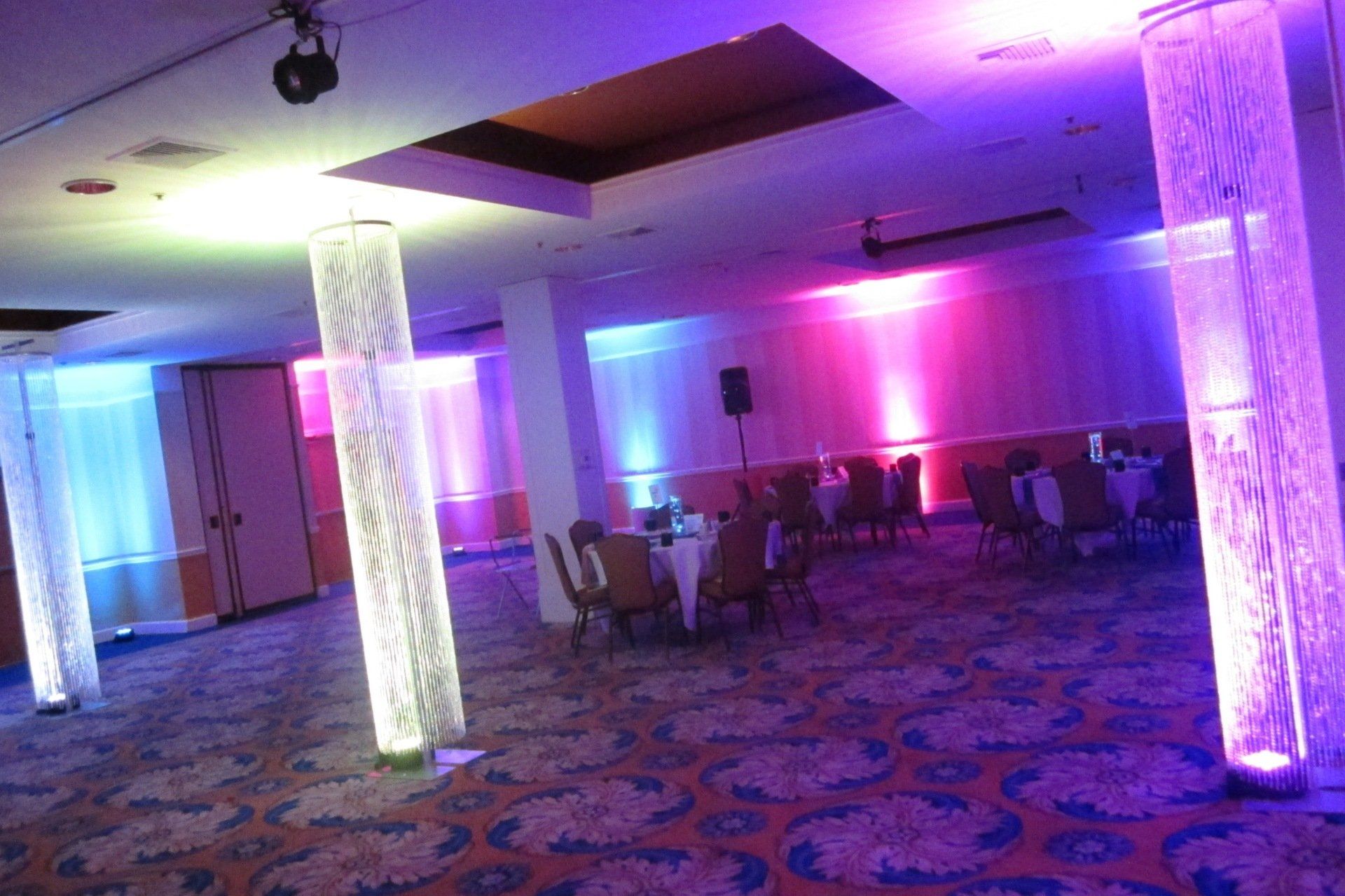 Crystal Columns unique luxury blingy upscale wedding decorations