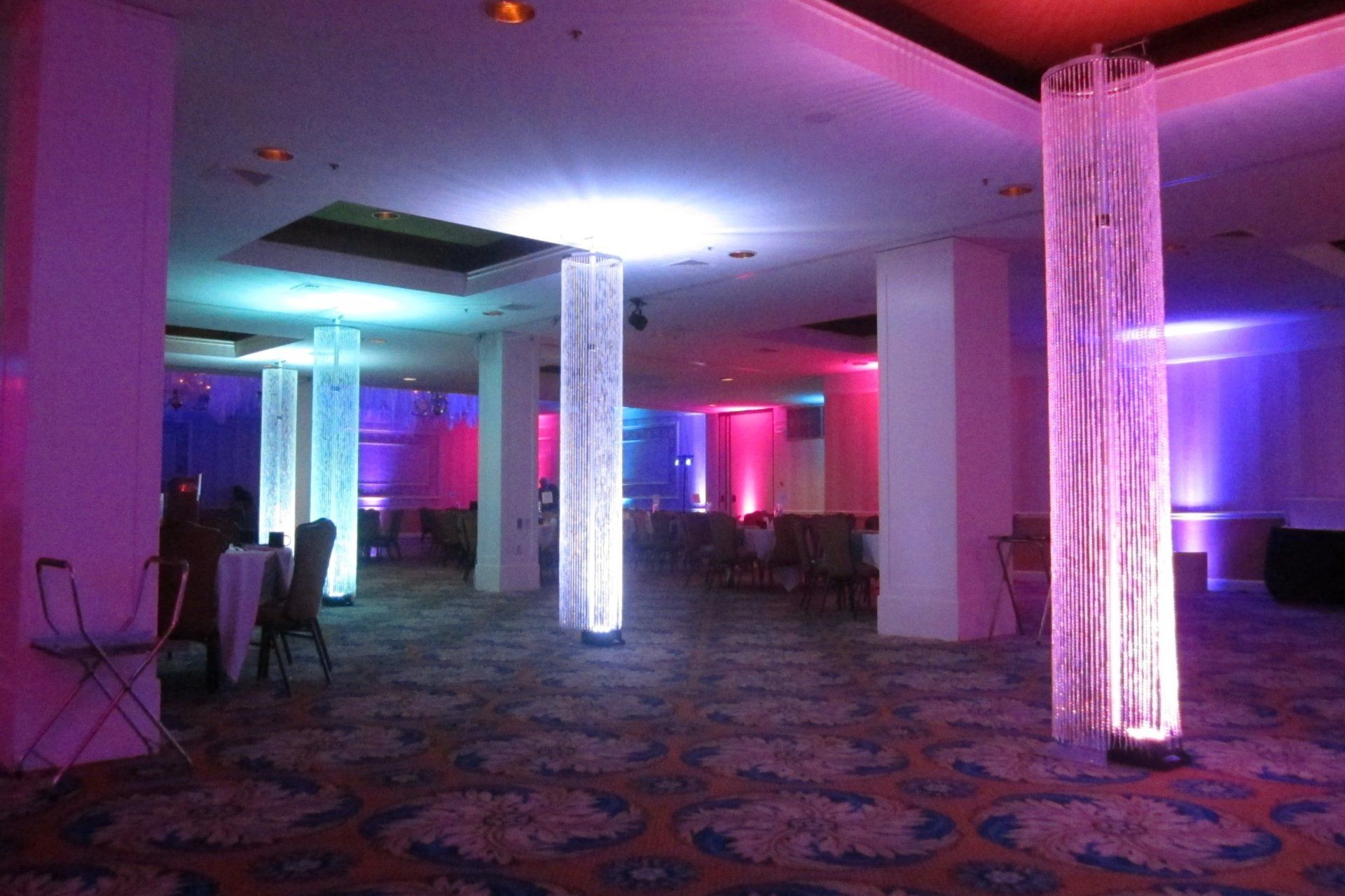 Crystal Columns unique luxury blingy upscale wedding decorations