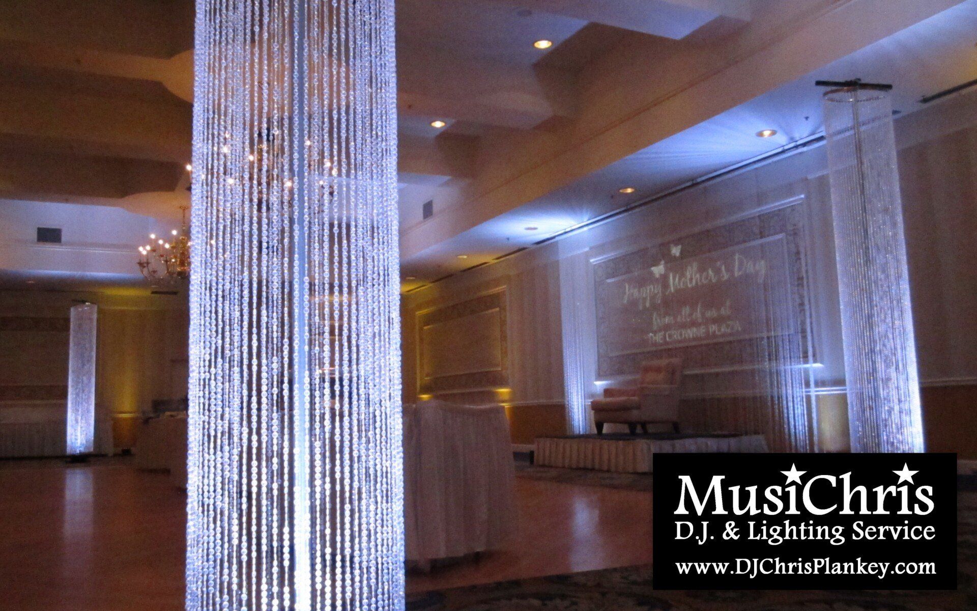 Crystal Columns unique luxury blingy upscale wedding decorations