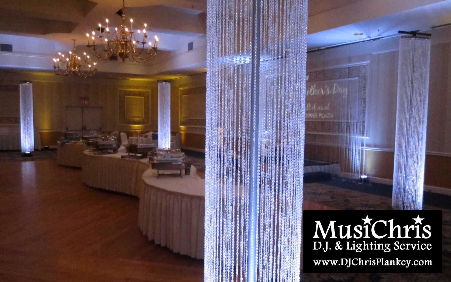Crystal Columns unique luxury blingy upscale wedding decorations
