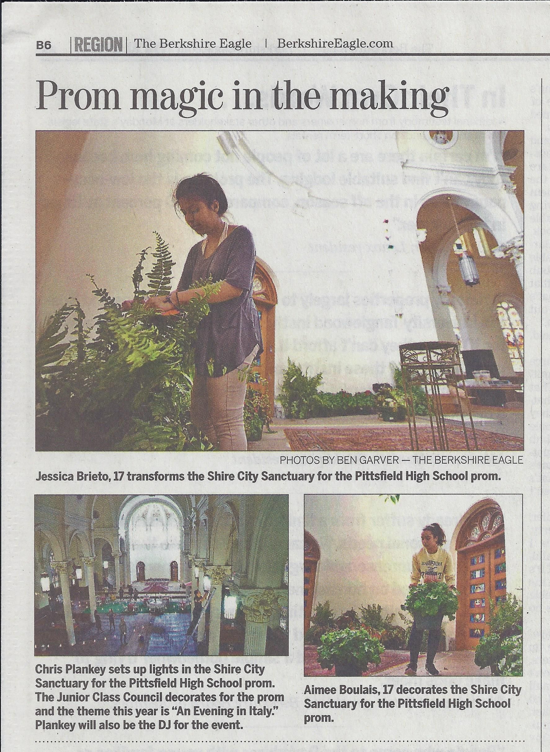 A Night In Italy Venetian Masquerade La Dolce Vita Roman Holiday Under the Italian Moon Prom Party Theme Lighting Ideas