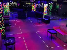 Tiffanys Viernes Sábado