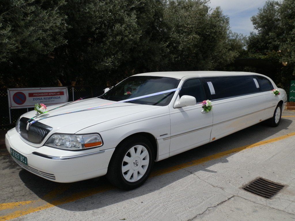 Limusina Lincoln Blanca