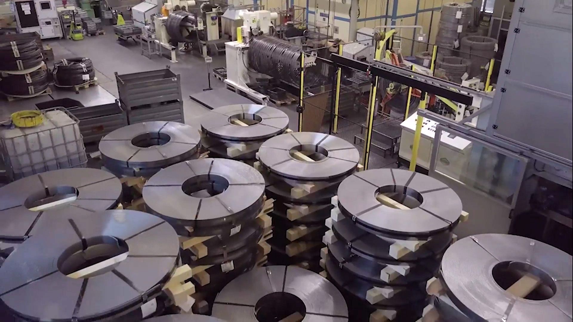 Umformung von verschiedenen Stahlsorten