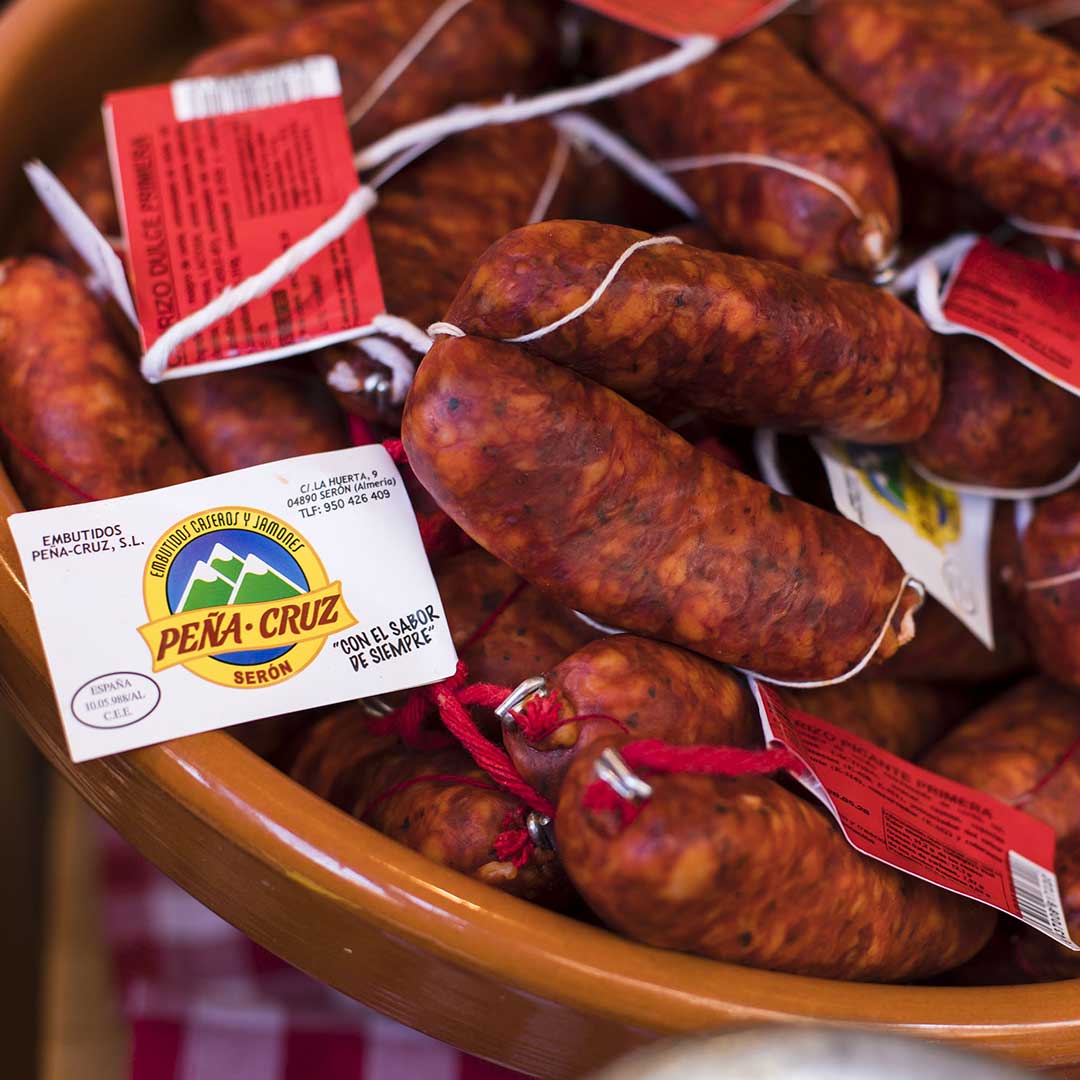 etiqueta/marchamo para embutidos. Etiquetas adhesivas para empresas de alimentacion, bebidas, y cualquier otro tipo de empresa o negocio de Andalucía, España o Europa.