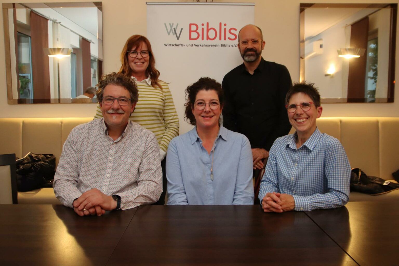 Krönung 68. Bibliser Gurkenkönigin Krönungsmeister Volker Scheib