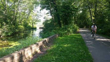Bike riding on the Bethpage bikeway. Bike riding on the Bethpage bikeway.